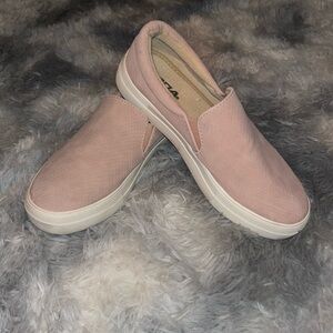 Soda Slip-on Shoes blush pink 8.5
